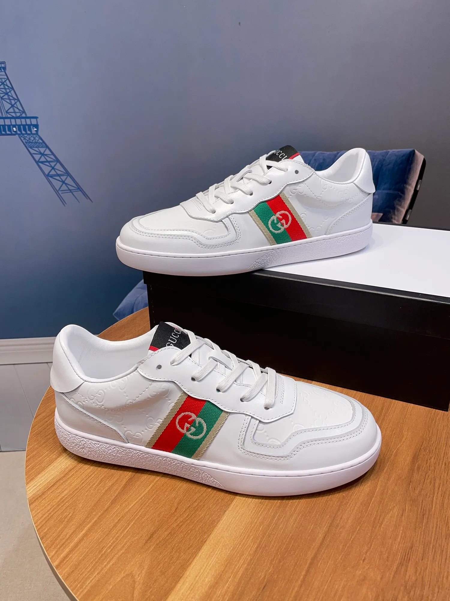 Factory price: 400💰New model is here again! [Gucci Sports Men's Shoes] Gucci fashionable casual men's shoes 🇨🇳Original 1:1 mold, new model debuts first💯Not high-profile but avant-garde, simple, low-key and fashionable, super versatile style🌿Made of original cowhide➕Sheepskin lining🎋The version is comfortable on the feet, first-class workmanship🍍Size 38-44